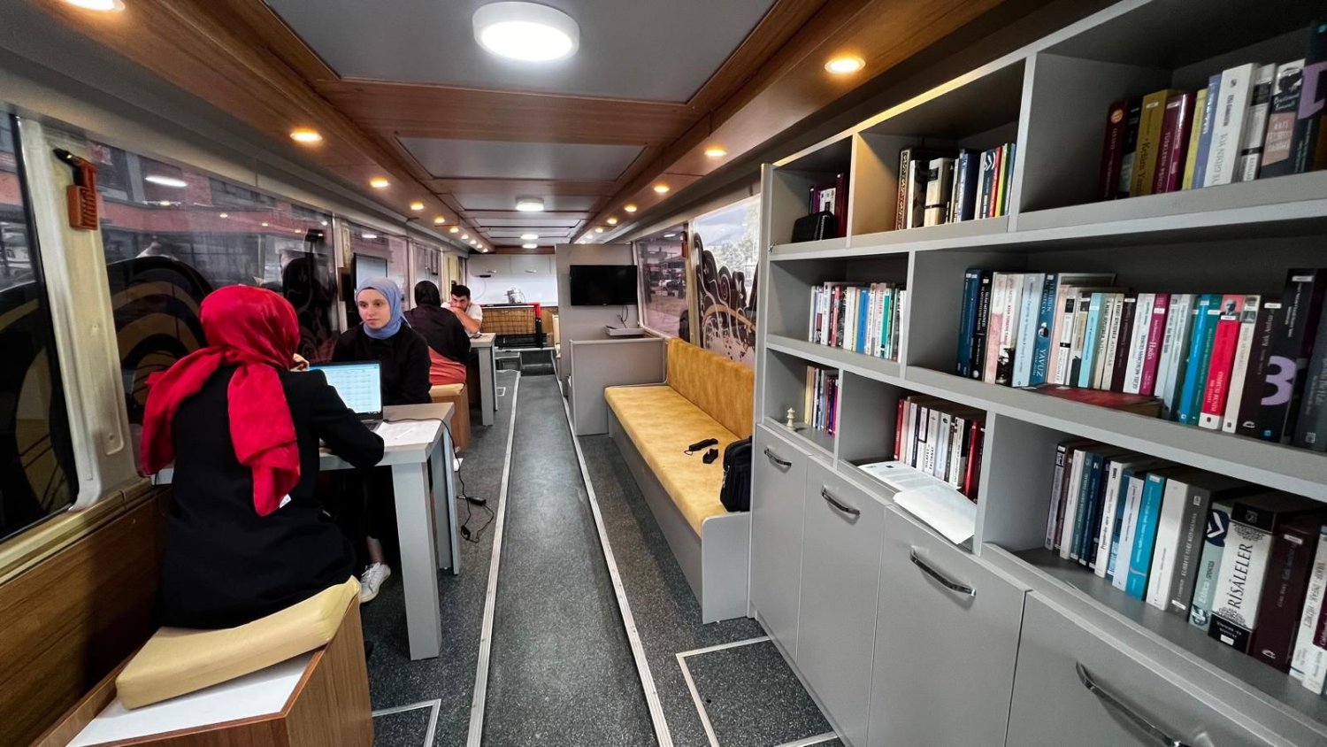 GençBüs YKS Tercihi İçin Başiskele Yollarında 