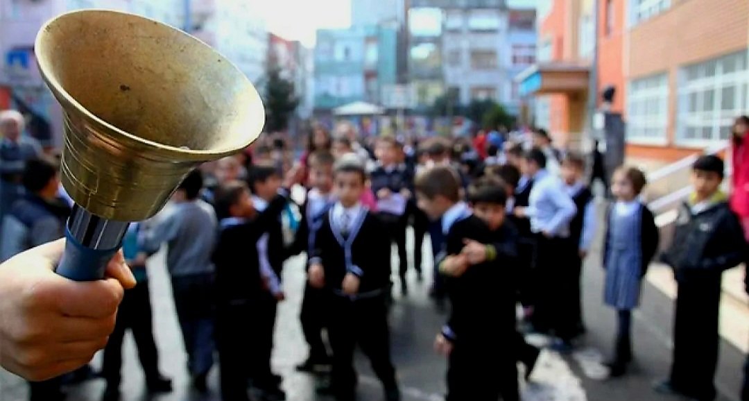Kocaeli'de İlk Ders Zili İzmit İmam Hatip Lisesi'nde Çalacak