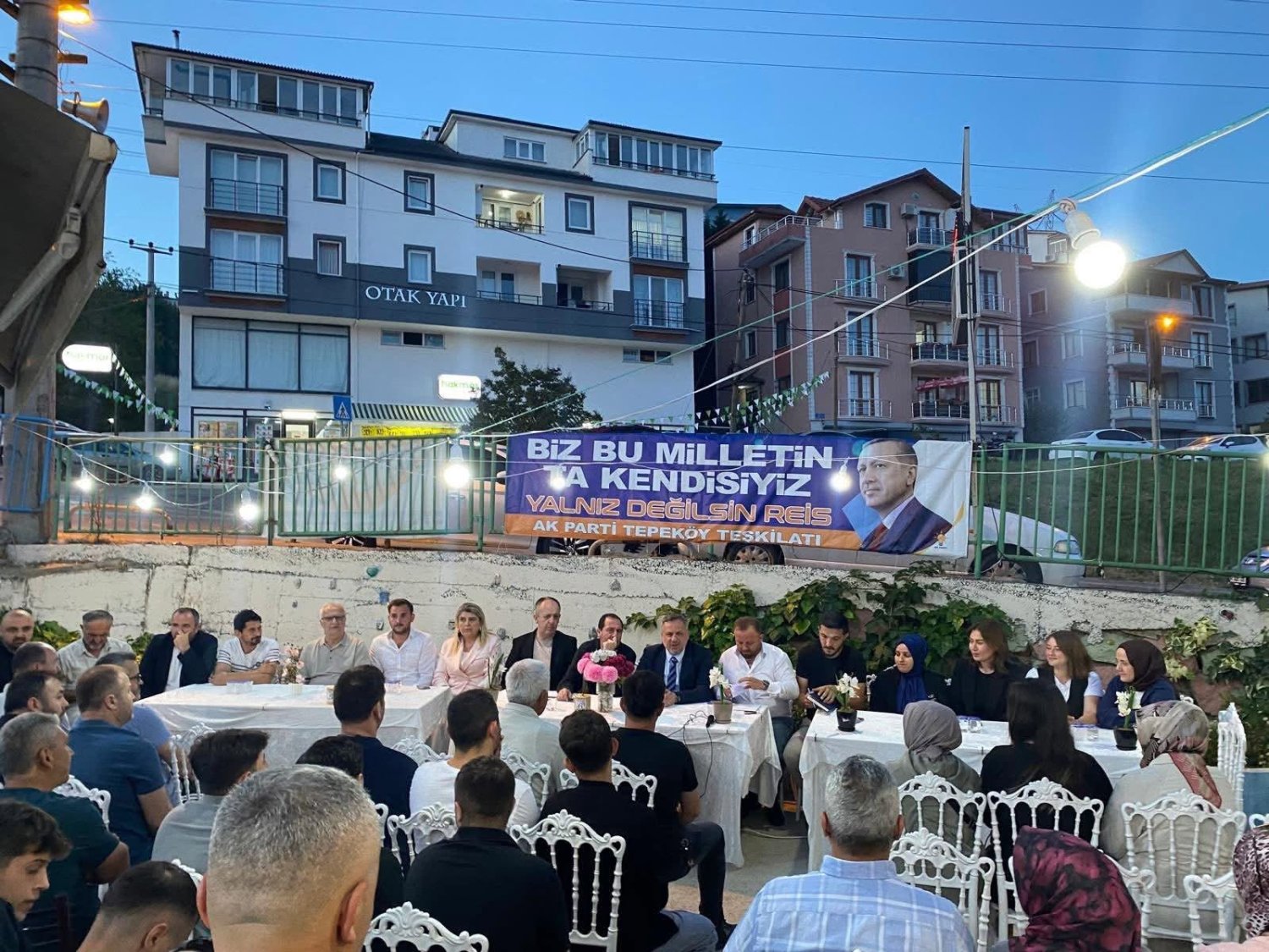 Ak Parti İzmit Tepeköy’de Vatandaşlarla Buluştu