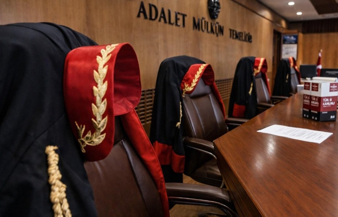 Kocaeli Adliyesi'nde Büyük Değişim: 24 Hakim Ve Savcının Görev Yeri Değişti